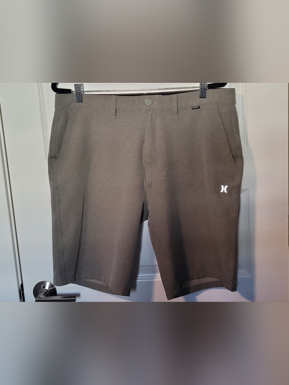 Hurley Hybrid Spacedye Walk Shorts – Seafoam / Sage Green – Men’s 36